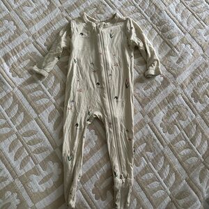 Kyte Baby Ducks Bamboo Zippered footie 3-6 mos